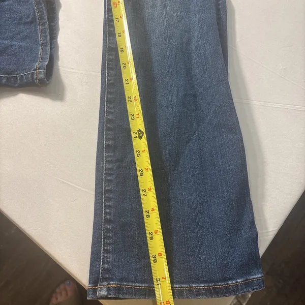 Kut‎ from the Kloth Baby Bootcut Jeans Women's Size 10 Short Medium Wash - Image 6