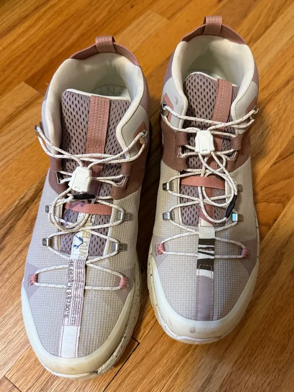 On Cloudtrax Rose/Ivory hiking sneakers - Image 7