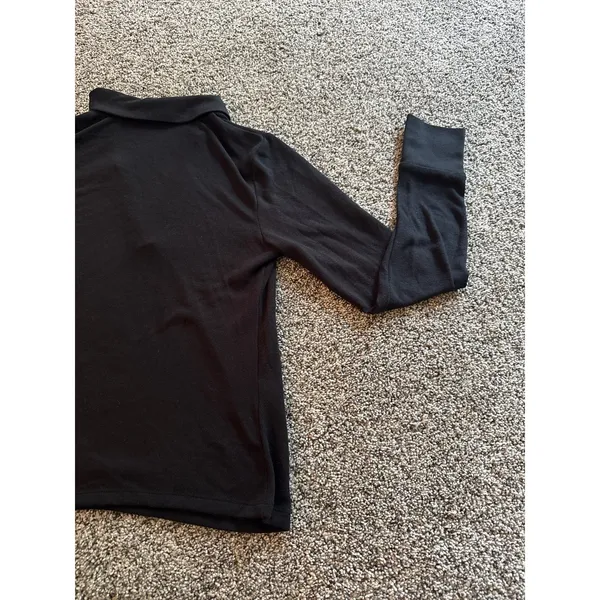 Old Navy Women's Black Split-Neck Long Sleeve Pullover Tee Size Small - Image 7