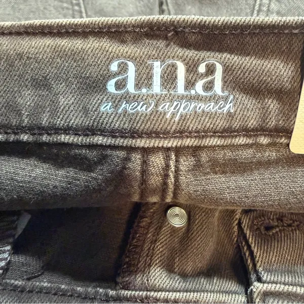 a.n.a Highest Rise Vintage Straight Jeans Women’s 4 Brown Denim NWT 27” - Image 6