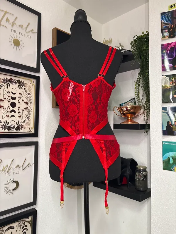 Forplay Red Lace Corset Bustier Top Garter Straps Lingerie Teddy Bodysuit Large - Image 2
