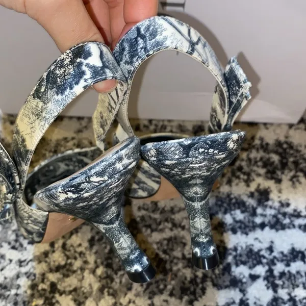 Christian Dior Toile de Jouy Slingback Sweet-D Pumps size 38 - Image 2