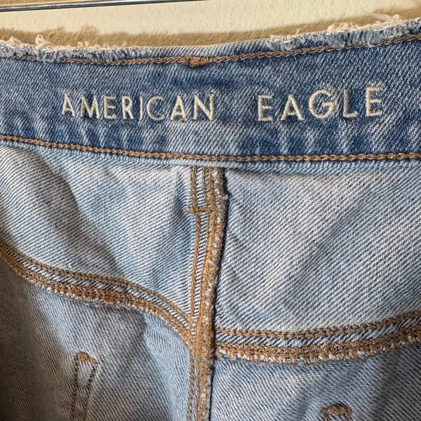 American Eagle 90s Straight Jeans Womens 16 Light Wash Distressed Blue - Image 5