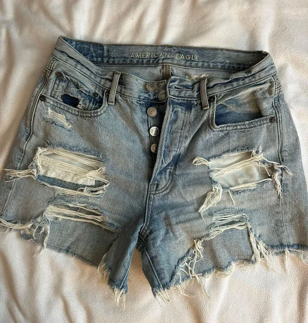 American Eagle Shorts - Image 2