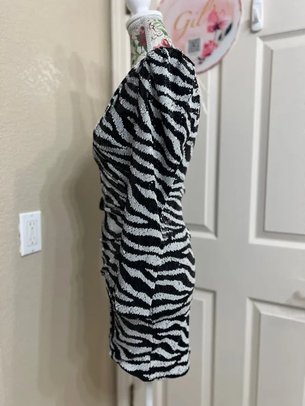 Bardot Black White Zebra Sequin Ruched V-Neck Mini Dress XS NWT - Image 5