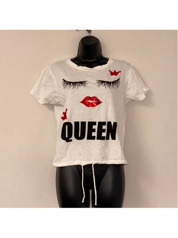 white queen graphic tee with red lips sequence, covered and eyelashes #loungewea - Image 2