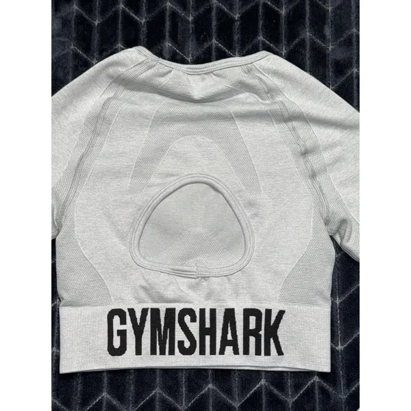 Gymshark Women's Gray Athletic Shirt Long Sleeve Active Wear Size XSmall - Image 3