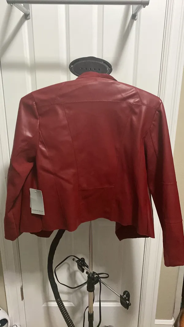 NWT Womens Size large leather jacket - Image 2