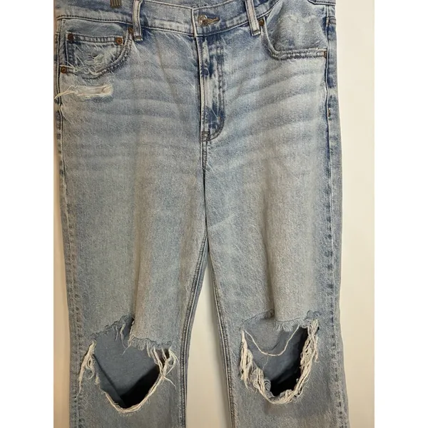 American Eagle High Rise Distressed Straight Jeans Light Wash No Tags Waist 32 - Image 2
