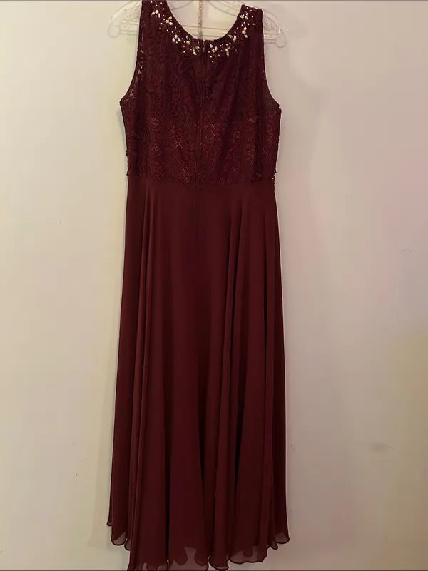 Beaded Lace Bodice Maxi Dress - Burgundy - Image 2