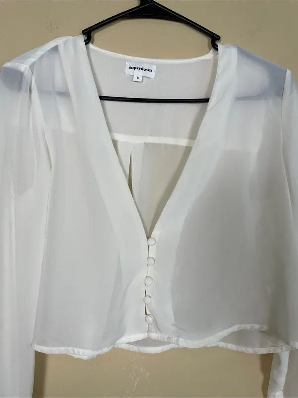 Superdown Women’s Sheer Cropped White V-Neck Chic Office Button-Up Blouse - Image 2