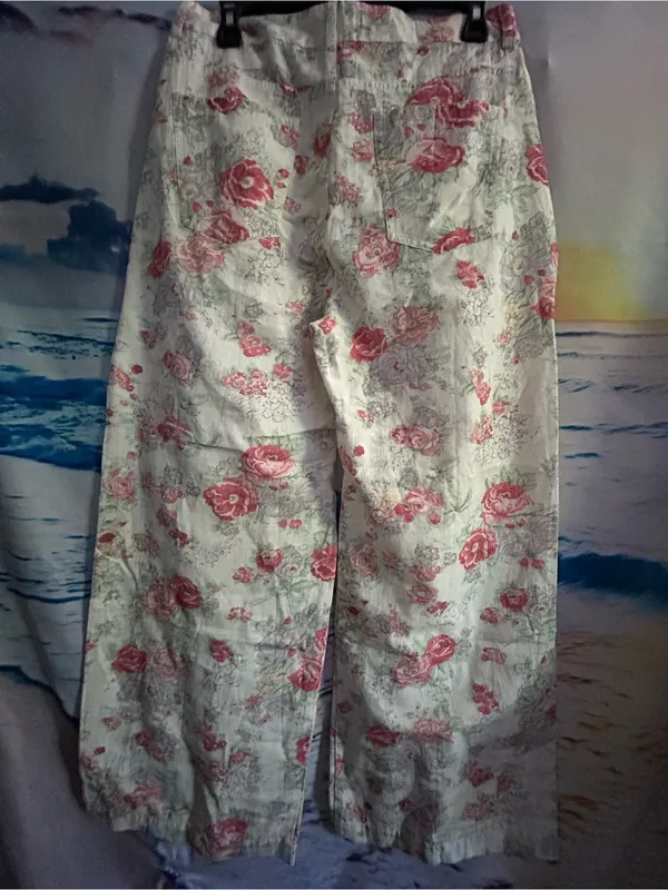 Madison Hotel Women’s Floral Wide Leg Pink Rose Print Pants MD NWT - Image 2