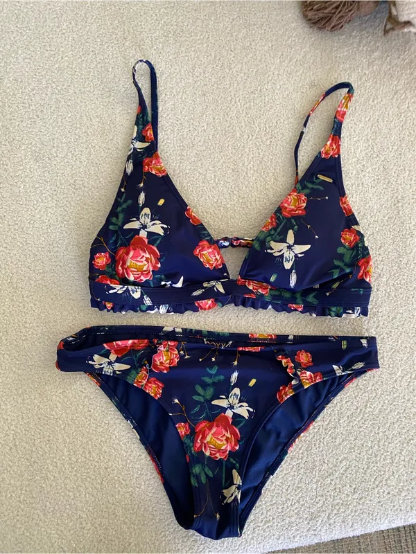 Roxy Navy Floral beach Bikini with Pink and Yellow Accents - Image 2