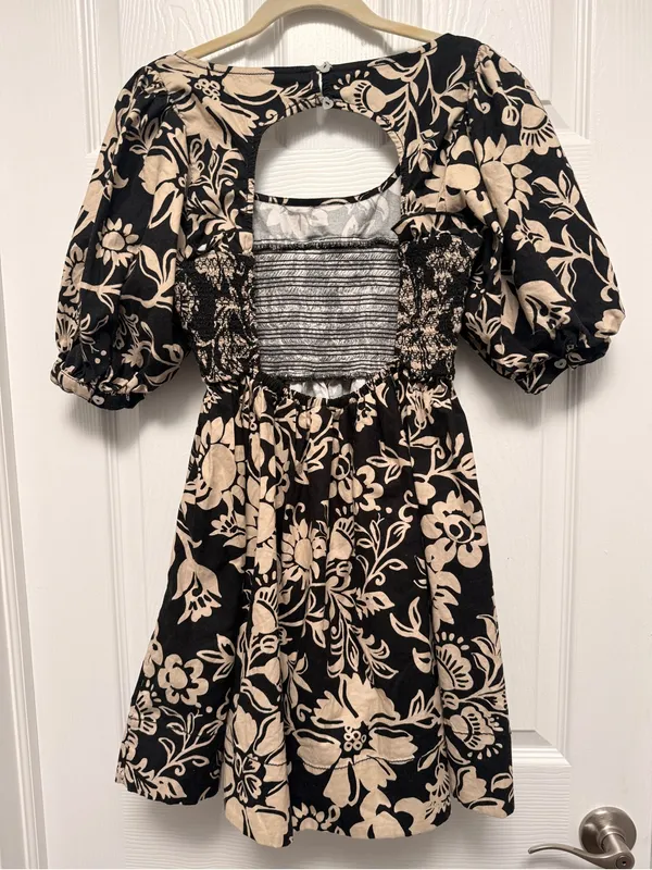 Free People Dear Delilah Mini Dress Black Cream Floral Open Back size Small NWOT - Image 4