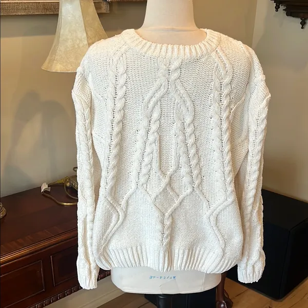 Cozy Cream Chenille Cable Knit Sweater - Image 3