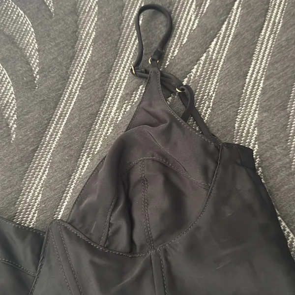 EUC Urban Outfitters cropped corset Top - Image 2