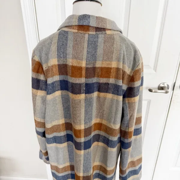 SAGE The Label All the Way Plaid Coat size Large - Image 6
