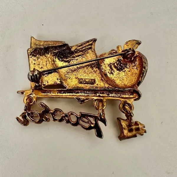OAJC vintage teacher red apple gold tone brooch - Image 6