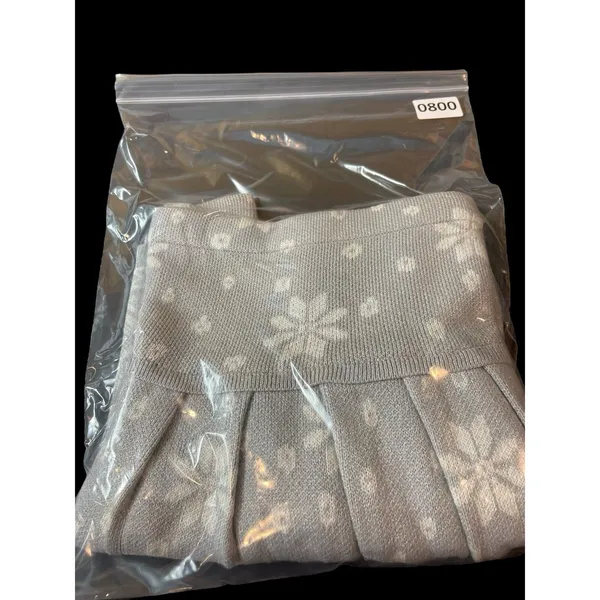 Princess Vera Wang Pleated Gray Sparkle Snowflake Knit Sweater Skirt M NWT - Image 11