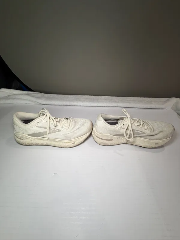 Brooks Ghost max cushion neutral Women's Running Sneakers in Cream/Off-White 8.5 - Image 3