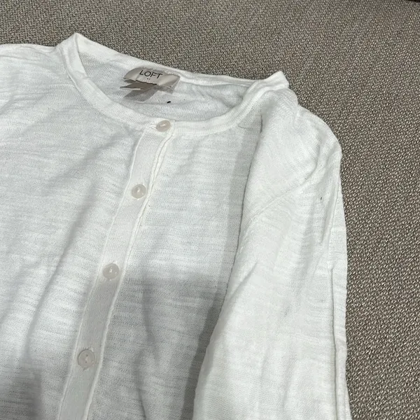 Loft women’s white cardigan top - Image 2