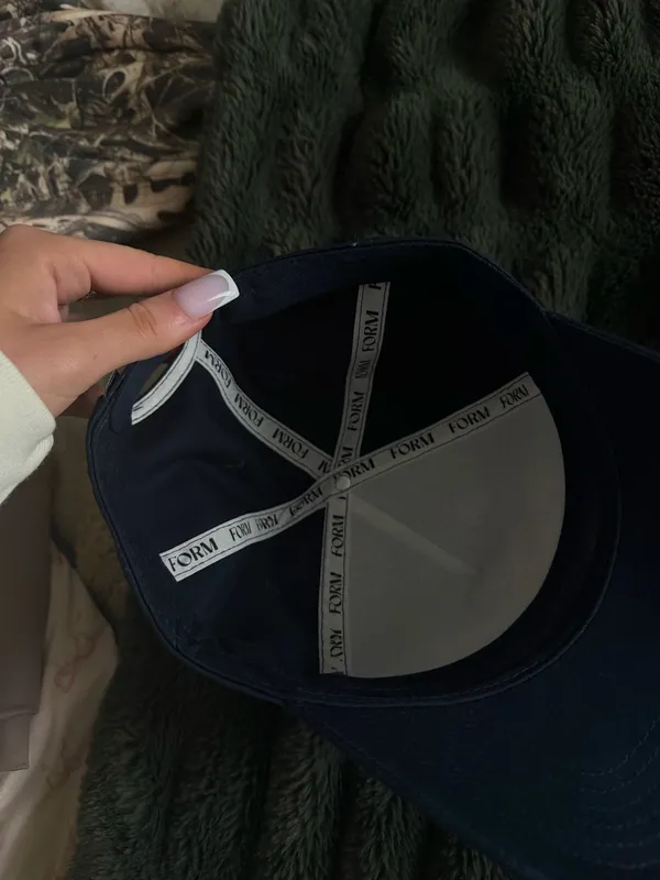 Reformation Form trucker hat - Image 3
