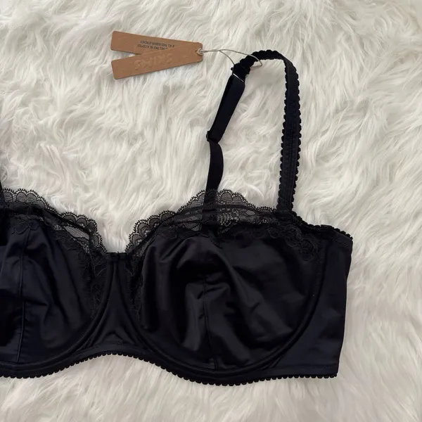 Skims Stretch Satin Lace Unlined Balconette Bra Onyx Size 44DD - Image 5