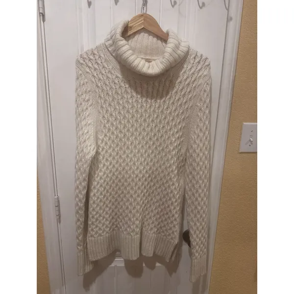 J Crew White Sweater Size L - Image 4