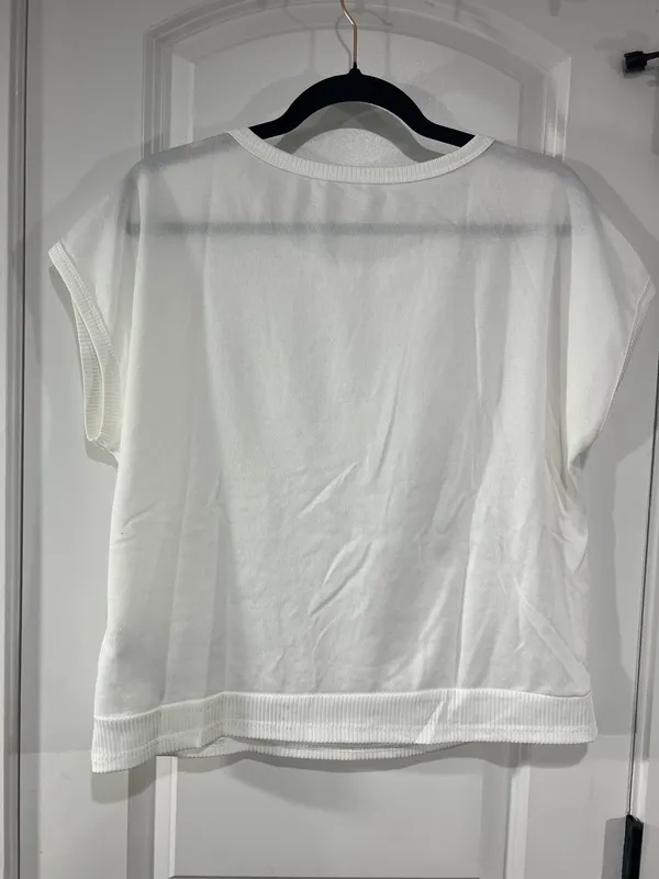 SheIn White short sleeve top with Gold Button detail - Image 4