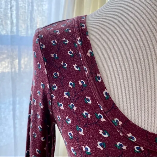 Old Navy Long Sleeve Dress - Image 3