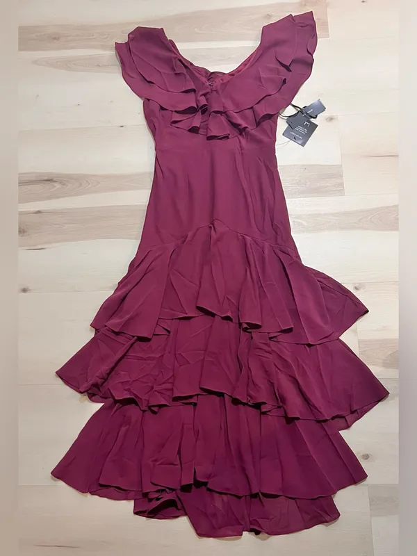 Lulus NWT XS Women Burgundy Ruffled Maxi Dress Flamenco Flare Evening Formal - Image 4