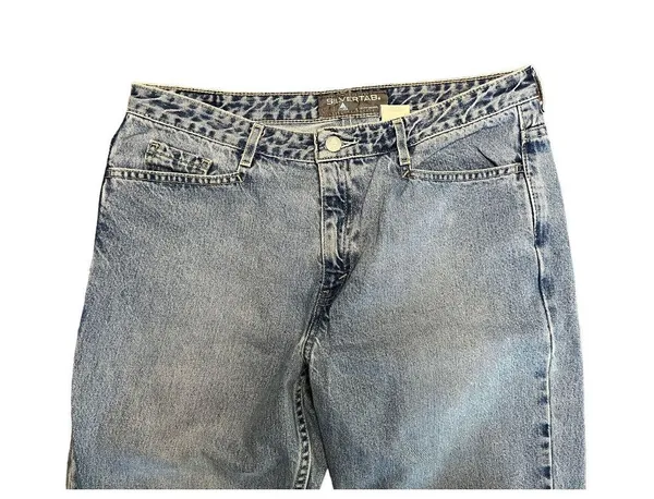 Vintage Levis Silvertab jeans 90s high rise fit and flare light wash size 32 - Image 6