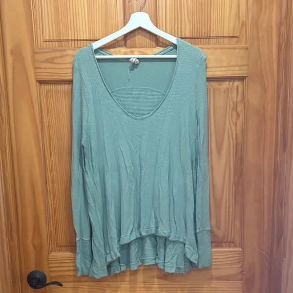 We The Free Size Medium Oversized Blue Thermal Top - Image 2