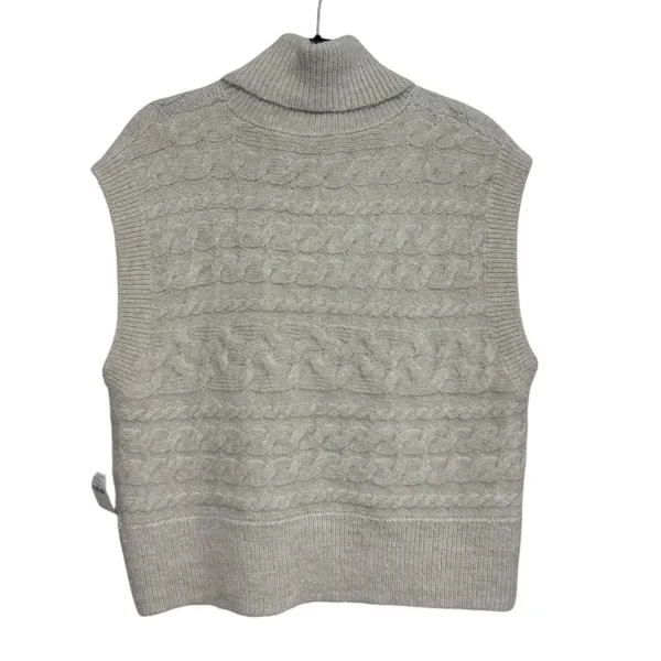 NEW Old Navy Sleeveless Cropped Cozy Plush-Yarn Cable-Knit Turtleneck Sweater L - Image 4