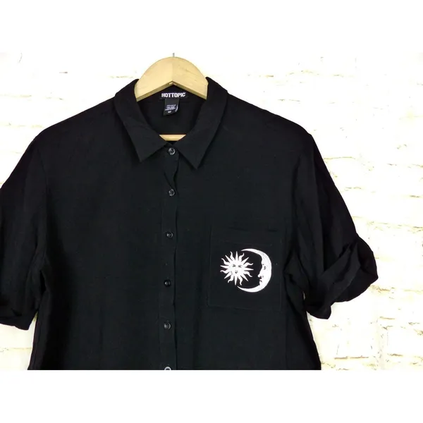 Hot Topic Skull Salem Oversized Button Shirt Womens S Black Goth Witch Moon - Image 5