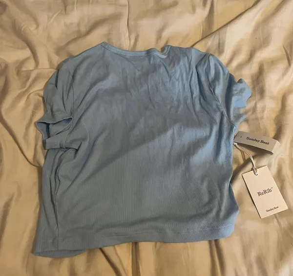 Aritzia Crop Top - Image 4
