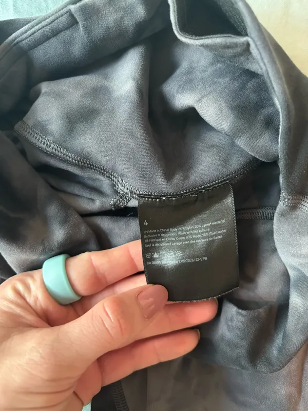 Lululemon align shorts with pocket 6” - Image 3