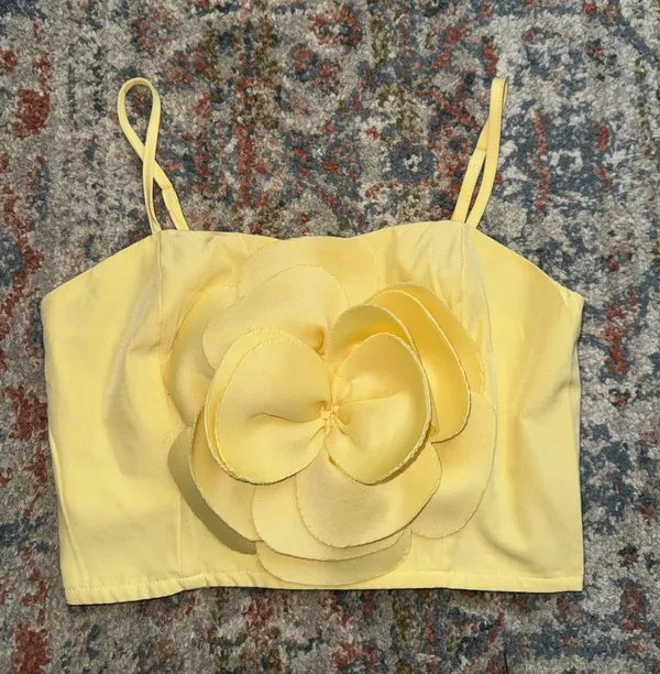 Yellow 3D Flower Crop Top Size M - Image 2