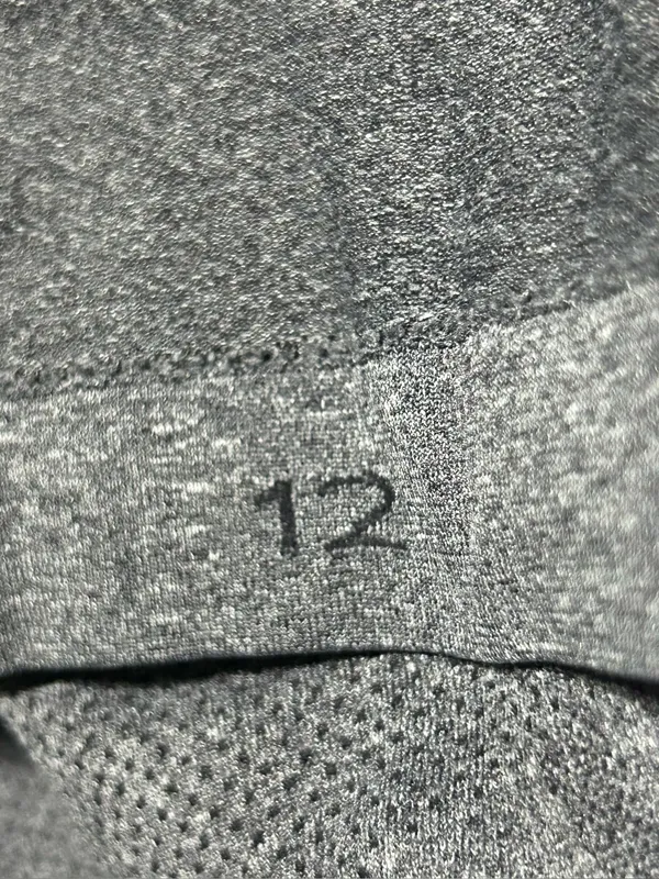 Lululemon Swiftly Tech Gray Crewneck Short Sleeve Athletic Shirt Women’s Size 12 - Image 9