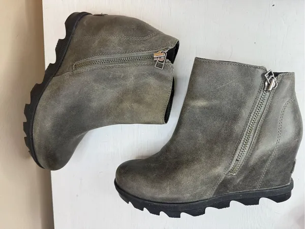 Women's Sorel Joan of Arctic Wedge II Zip sz 7 - Image 9
