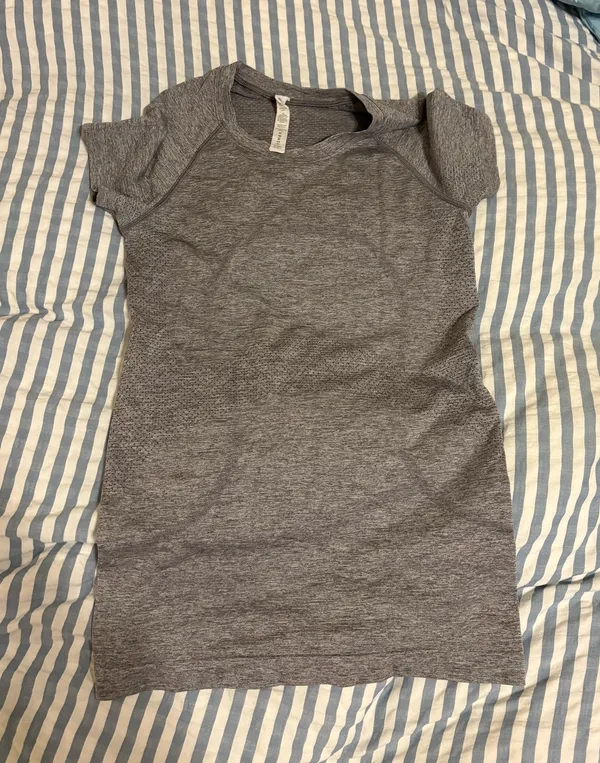 Lululemon Swiftly Tech Short Sleeve Shirt 2.0 - Image 2
