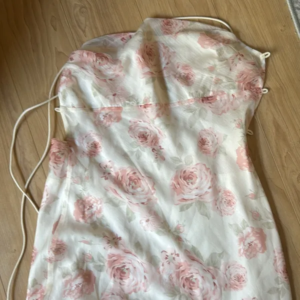 Floral Maxi Dress with Pink Roses - Image 2