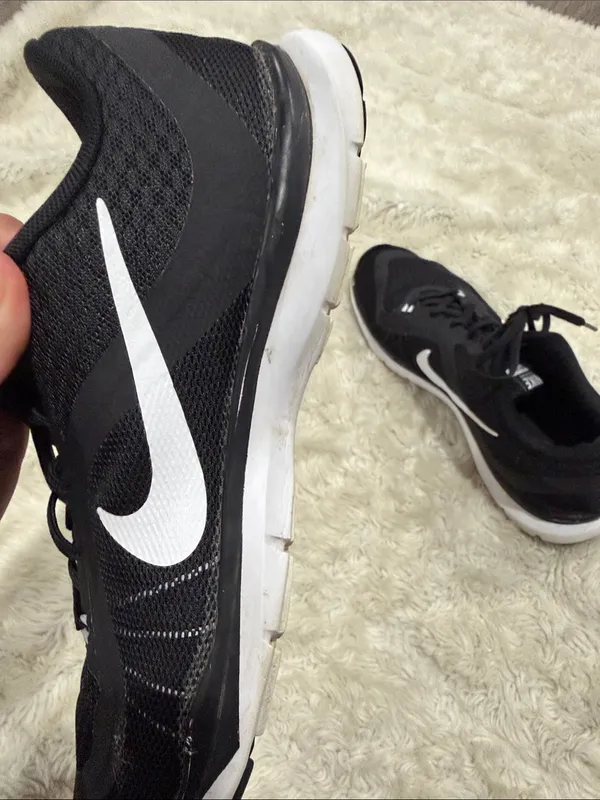 Nike Flex Trainer 6 athletic shoes in Black and White Woman’s Size 9.5 - Image 12