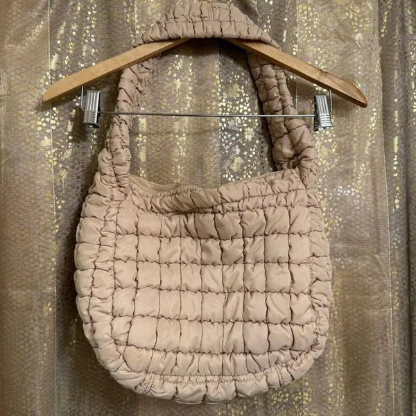 Wantable Tan Quilted Slouchy Puffer Shoulder Bag Purse - Image 2
