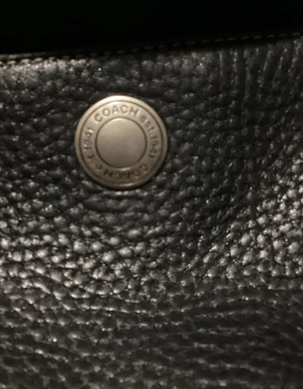 Coach Vintage Shoulder Leather Bag - Image 2