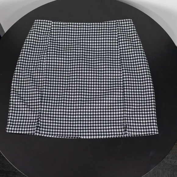 Eyeshadow Gingham Mini Skirt - Image 2