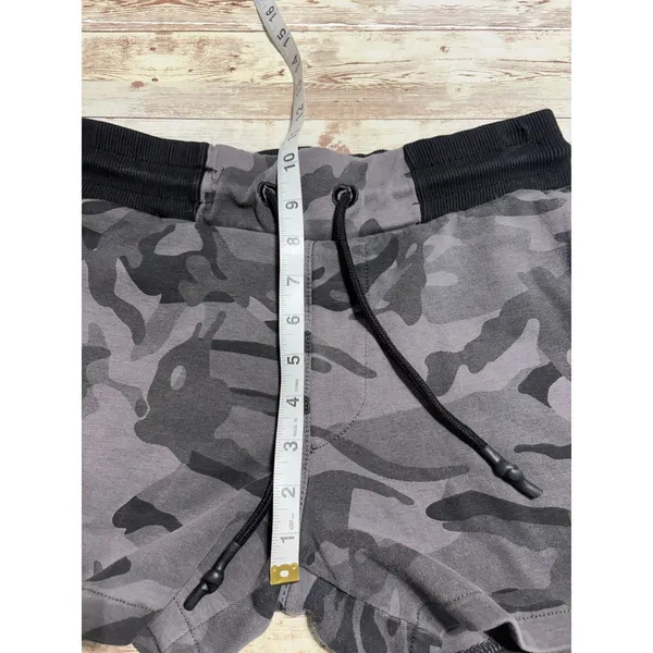 YoungLA Grey Camo French Terry Bodybuilding Shorts Women's Size Medium Gray - Image 6