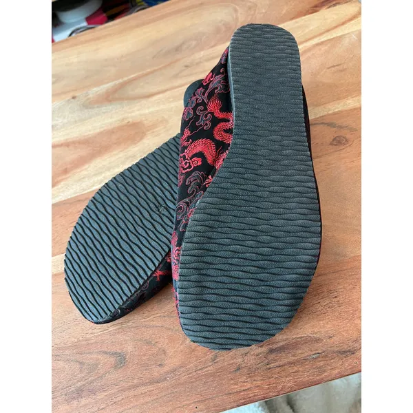 TUK 10 red black brocade Chinese slip-on shoes mule flats slipper Asian - Image 5