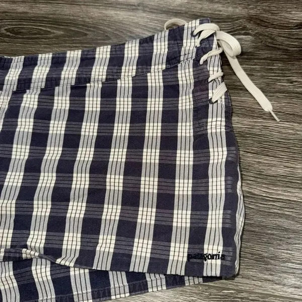 Patagonia Plaid Shorts With Tie up Side - Image 2
