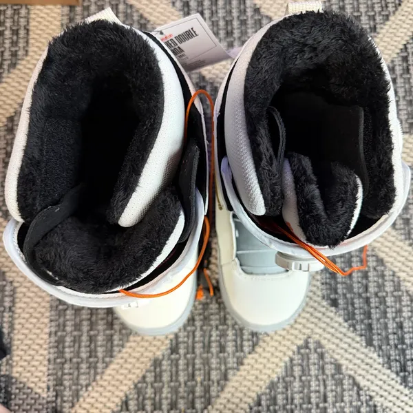 ThirtyTwo Womens Lashed Double BOA Snowboard Boots- White/Grey Size 6.5R - Image 10